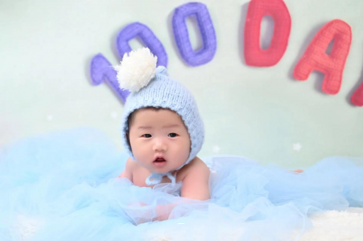 邹平1岁宝宝睡觉翻来覆去